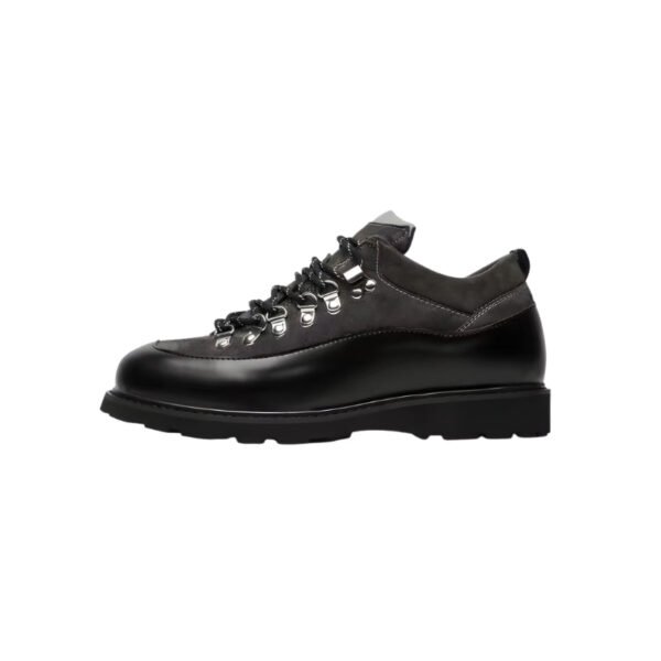 Scarpe Derby Dolevio in pelle liscia e camoscio nero antracite con lacci scuri e occhielli metallici