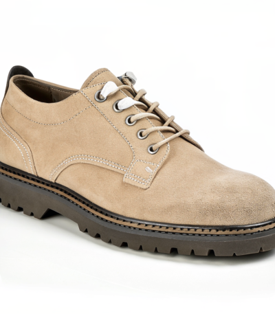 Scarpe Derby Dolevio beige chiaro con suola in gomma antiscivolo, vista tre quarti