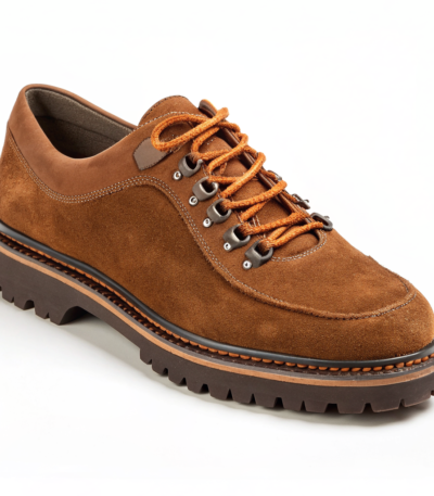 Scarpe Derby Dolevio marrone con suola in gomma antiscivolo, vista tre quarti