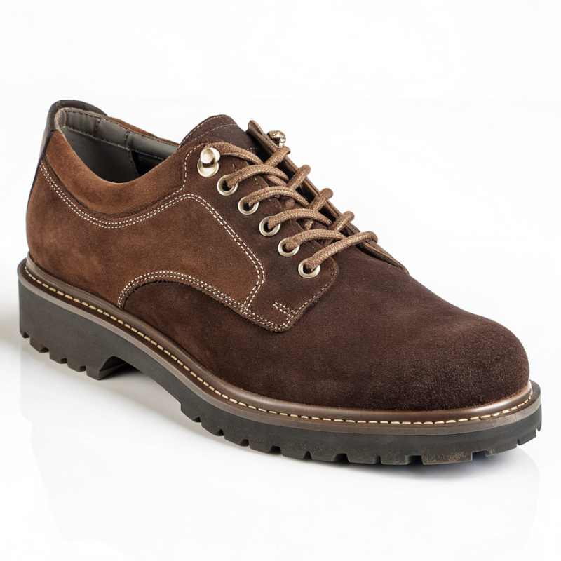 Scarpe Derby Dolevio marrone scuro in camoscio con suola in gomma antiscivolo, vista laterale